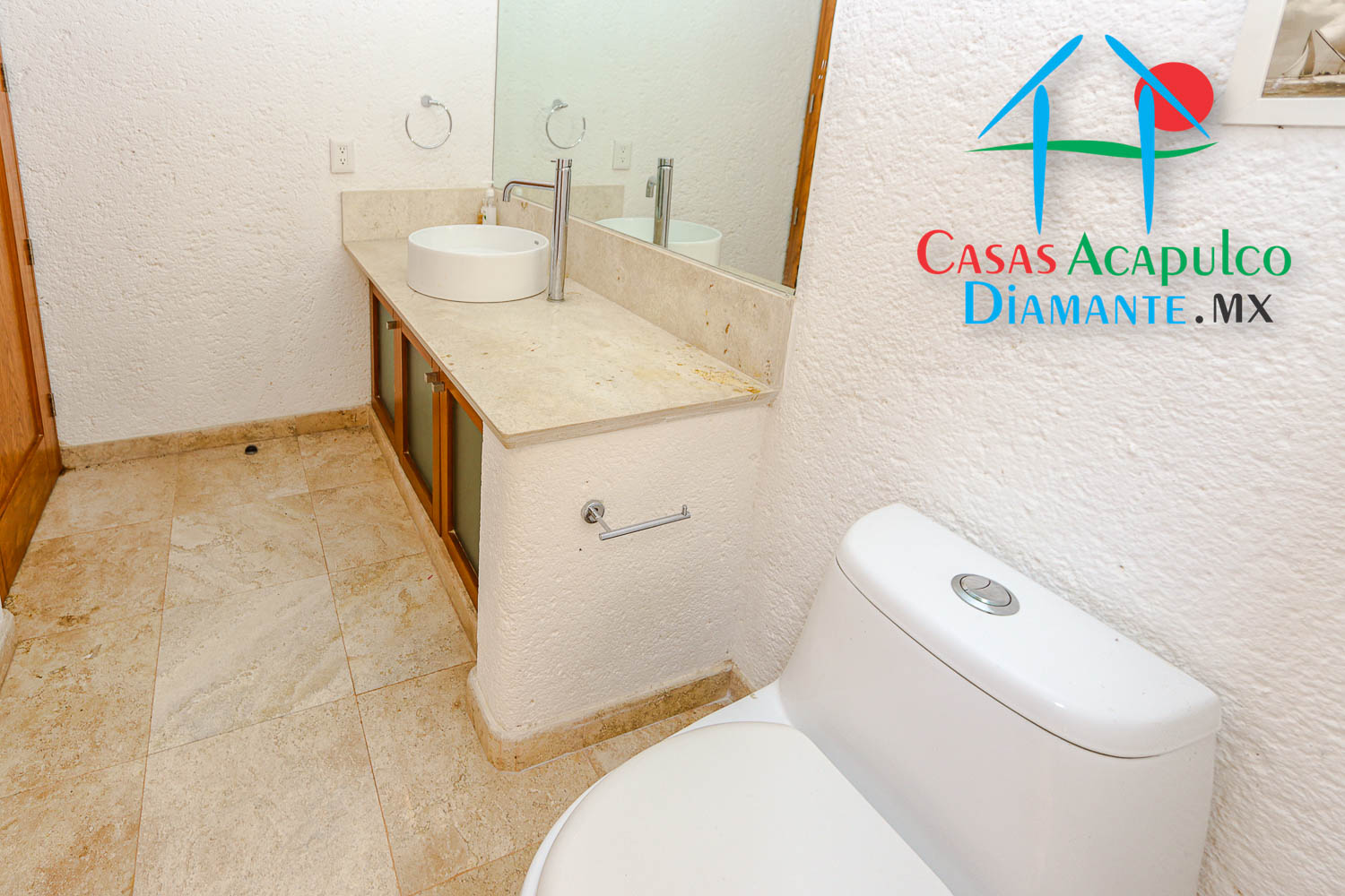 4 Mares casa 2 - Baño de visitas 1